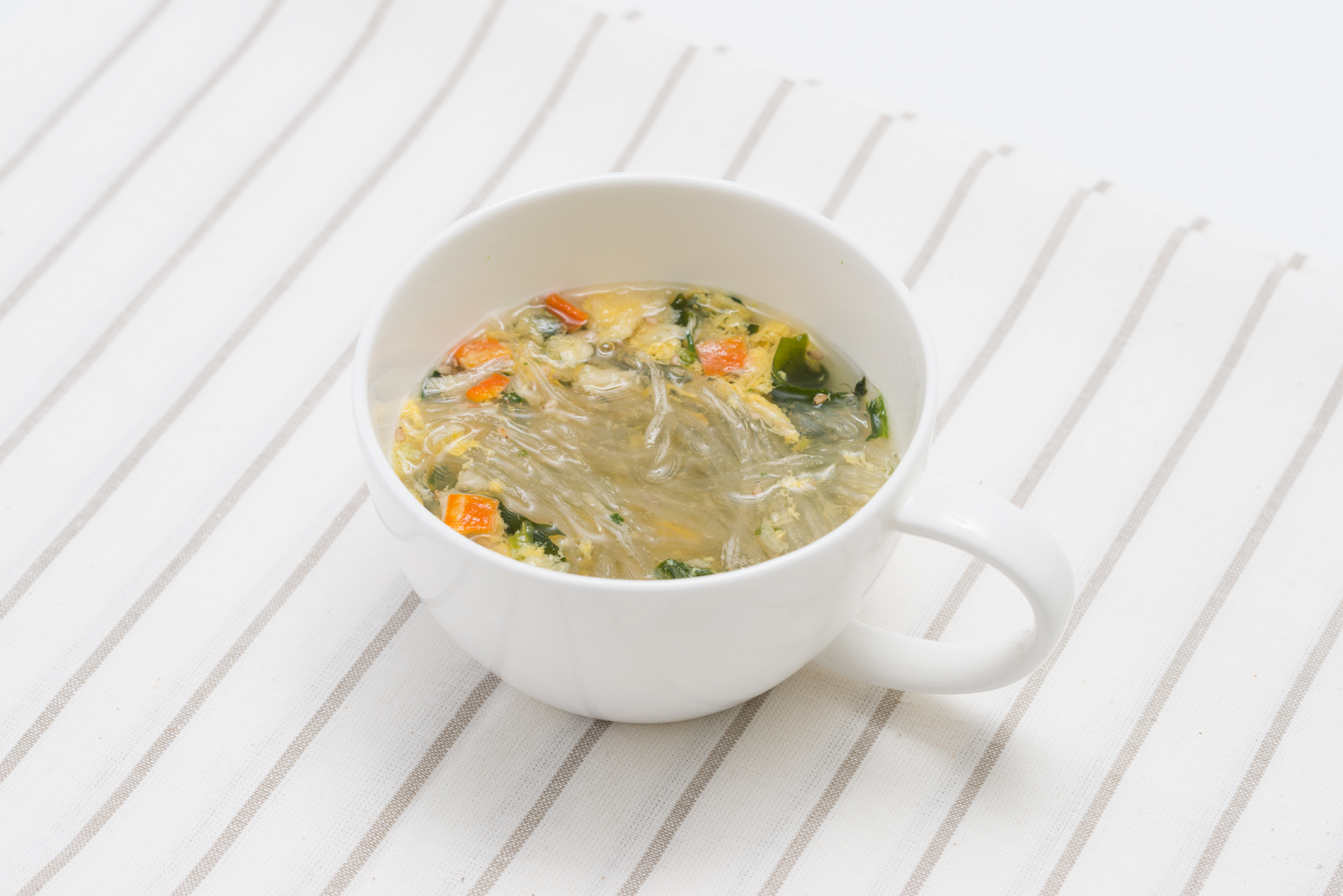 スープ野菜とたまごイメージ